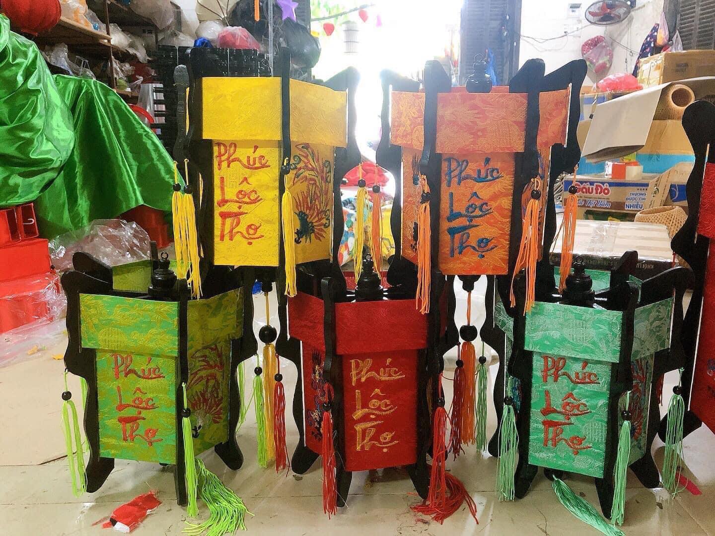 Đèn lục giác thêu chủ đề Tết theo yêu cầu - Ảnh 4